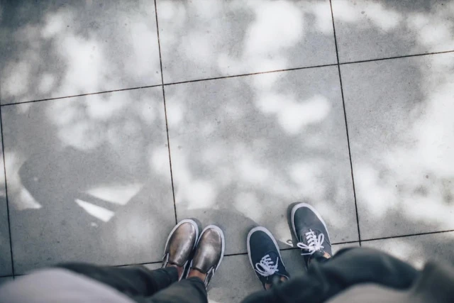 AI result after removing the yellow date stamp from the pavement photo
